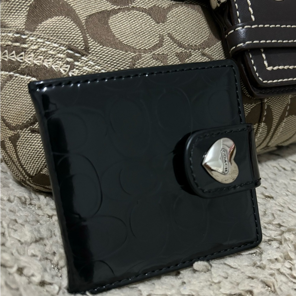 Coach Mirror Black Patent Leather Compact with Heart Snap